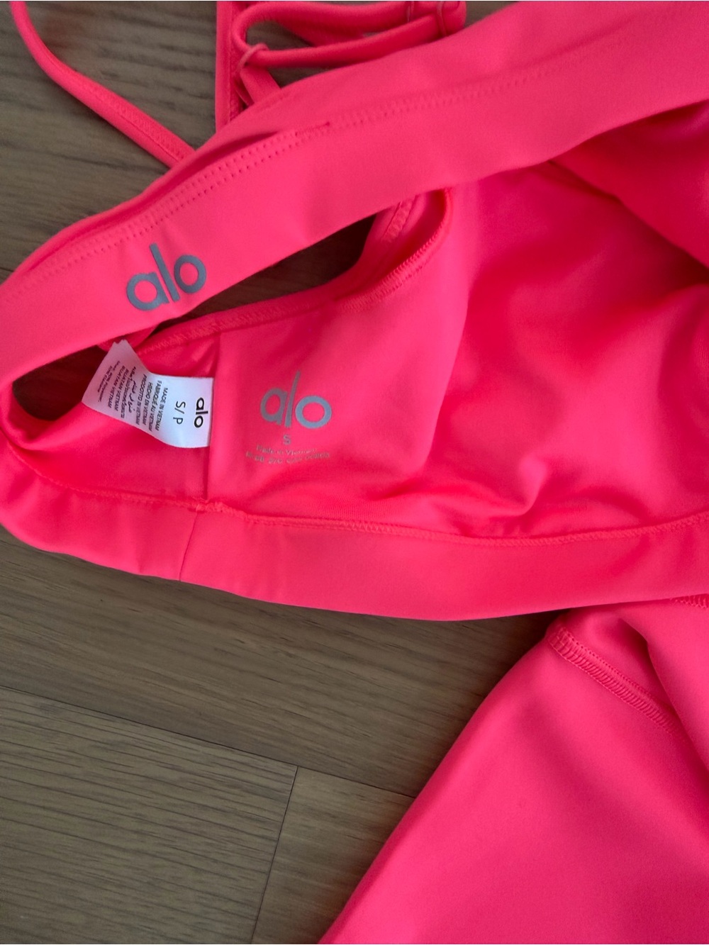 ALO Yoga Airlift Legging and Bra in Fluorescent Pink Coral - Picture 4 of 4